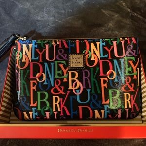 Dooney & Bourke clutch